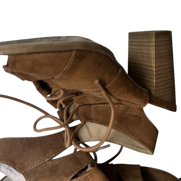 KENNETH COLE REACTION KAY-BOARD BROWN FAUX SUEDE LACE UP SANDALS/HEELS 7.5 - Picture 5 of 7